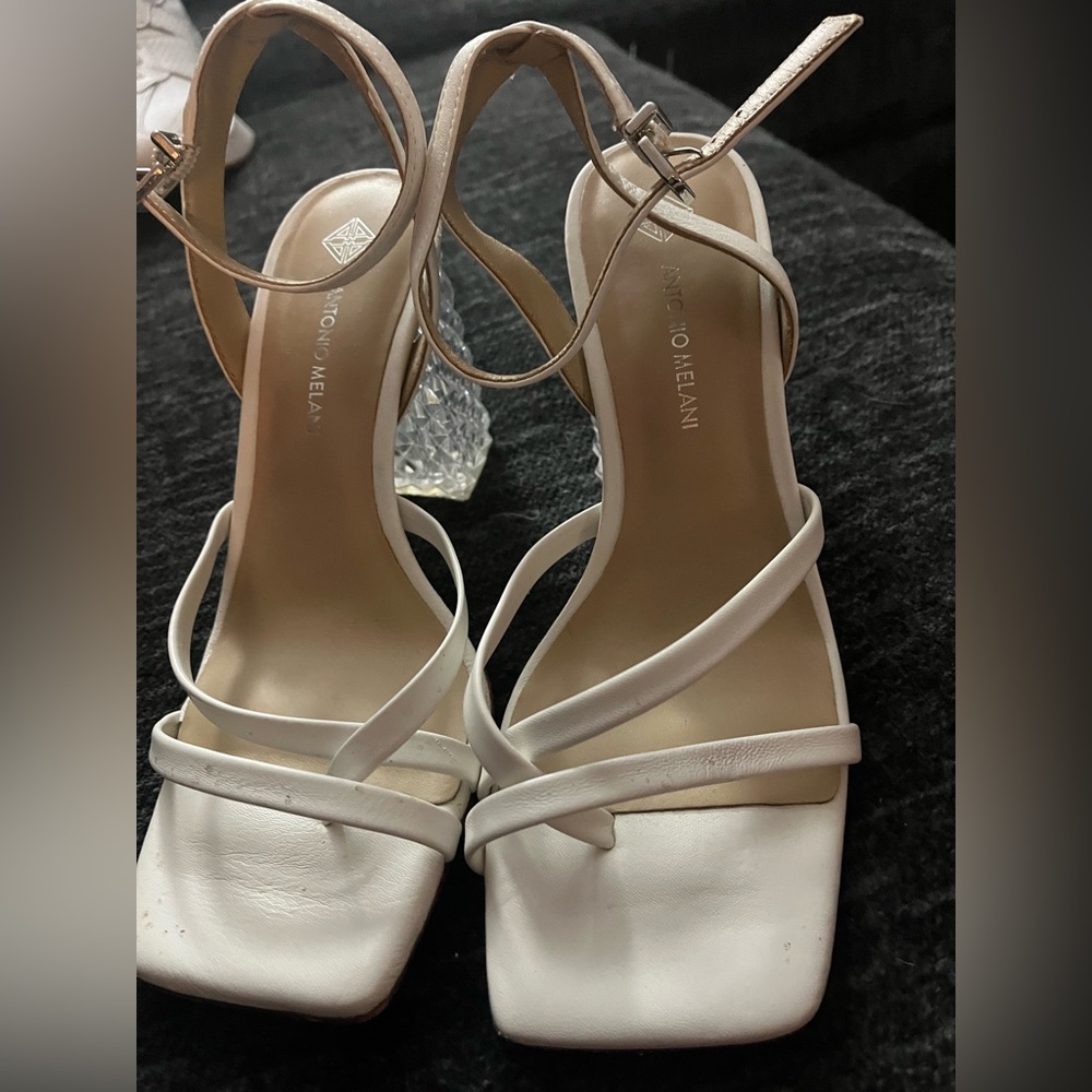 Antonio Melani White Strappy Sandals, Size 7